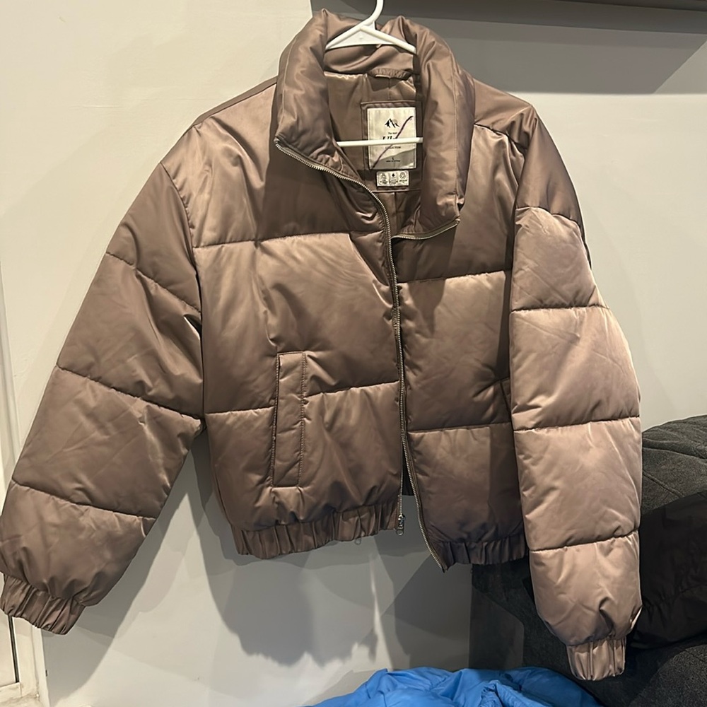 Abercrombie puffer size large